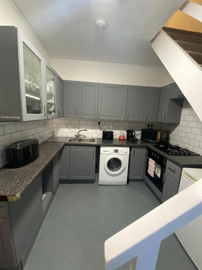 Glenashdale 28 A 1/r Boyd Street Ka308le * Largs
