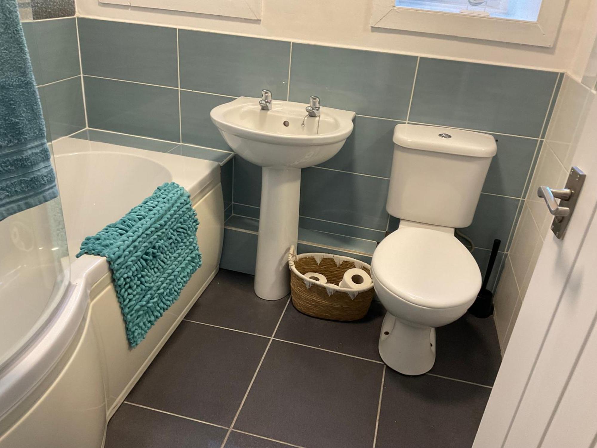 Apartment Glenashdale 28 A 1/r Boyd Street Ka308le